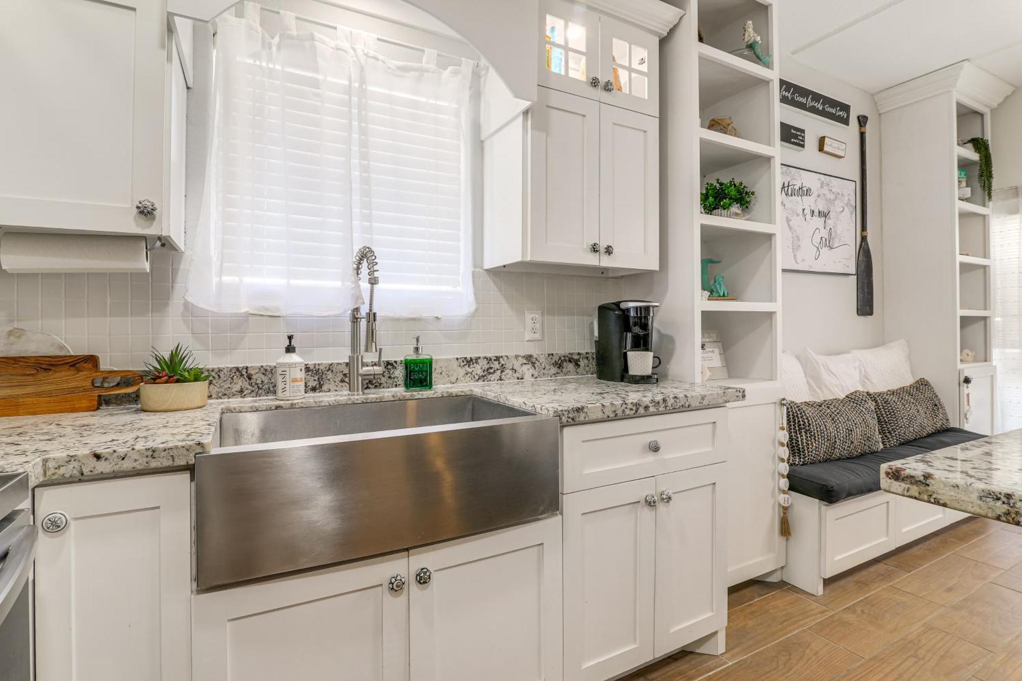 Luxe South Padre Condo With Pool - Walk To Beach! South Padre Island Exteriör bild