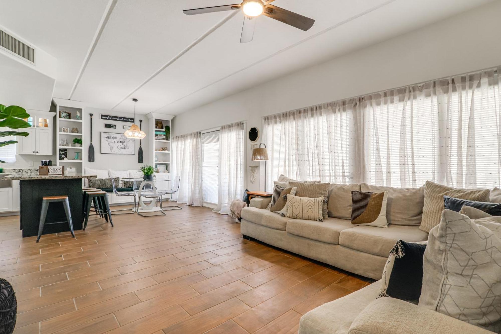 Luxe South Padre Condo With Pool - Walk To Beach! South Padre Island Exteriör bild